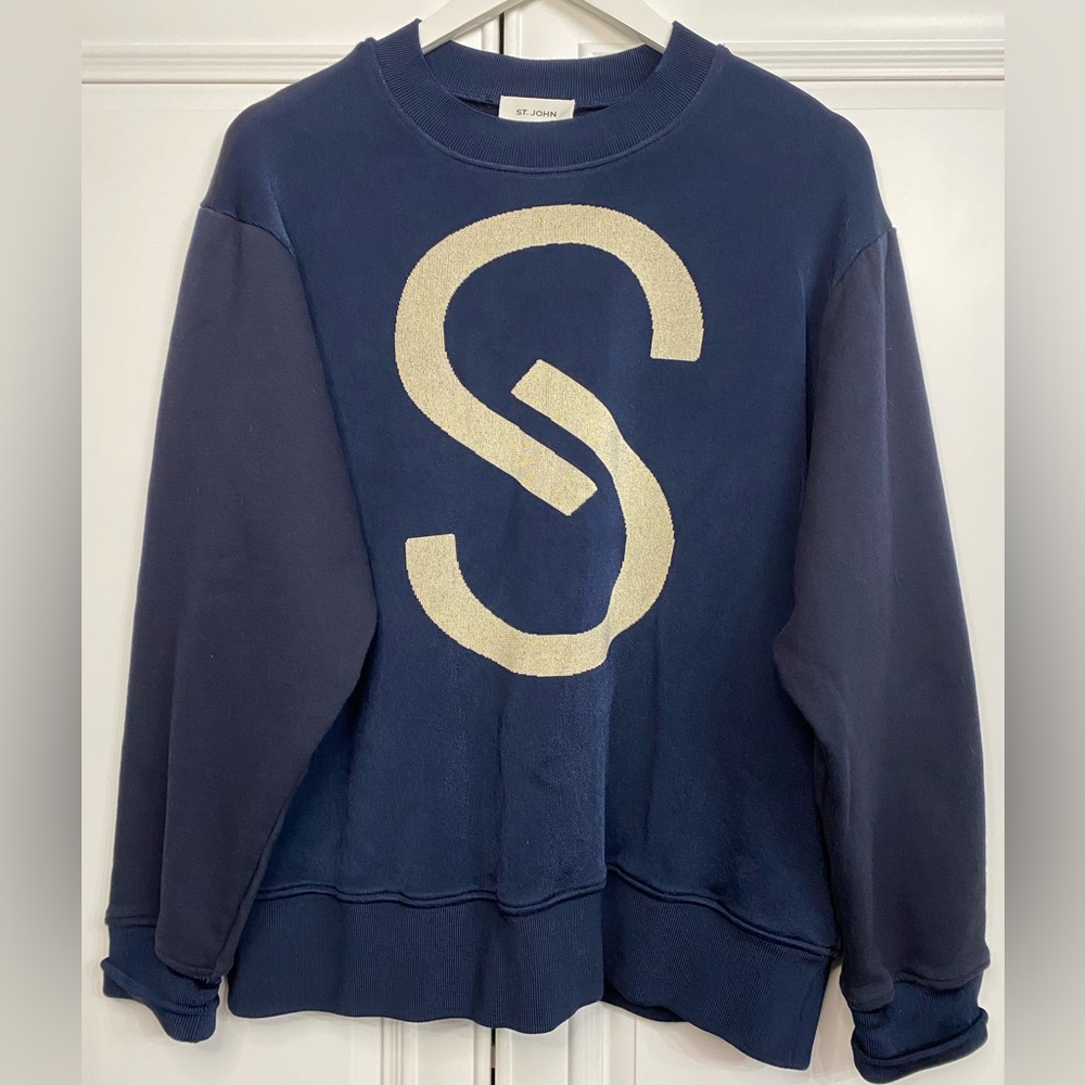 St. John Women’s Size Large Navy Sweatshirt with Logo on Front in Gold